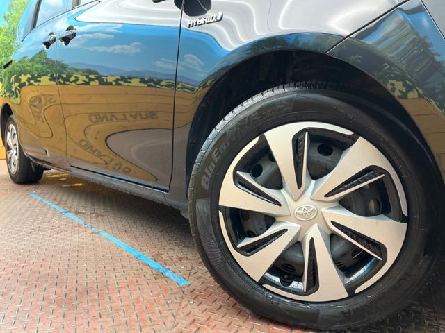 TOYOTA SIENTA HYBRID 2019 Image 31