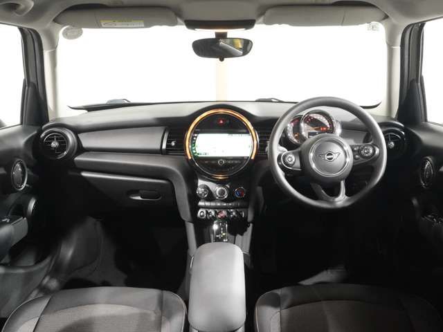 BMW MINI ONE 5DOOR 2019 Image 31