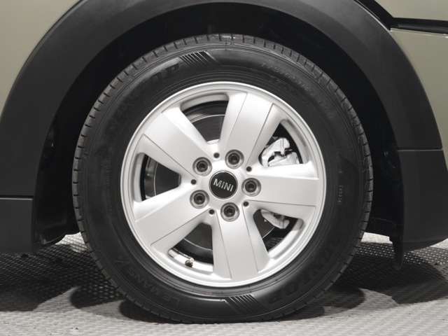 BMW MINI ONE 5DOOR 2019 Image 31