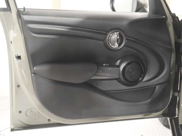 BMW MINI ONE 5DOOR 2019 Image 31