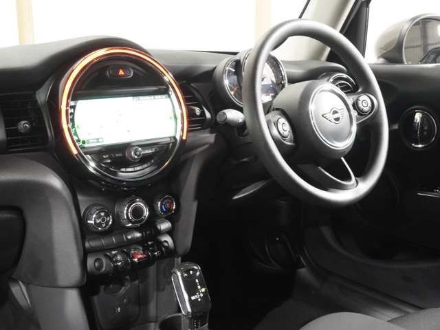 BMW MINI ONE 5DOOR 2019 Image 31