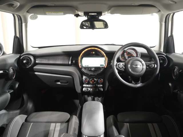 BMW MINI COOPER SD 5 2017 Image 31