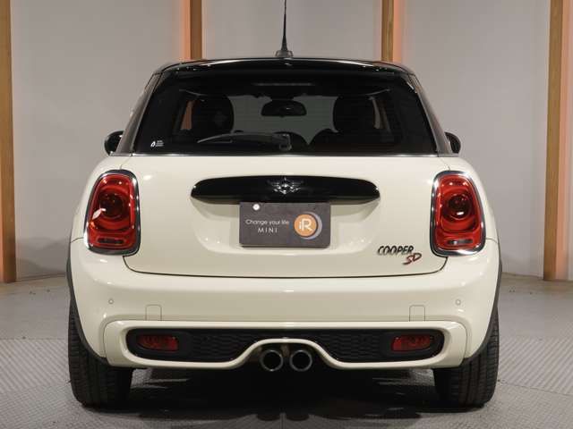 BMW MINI COOPER SD 5 2017 Image 31