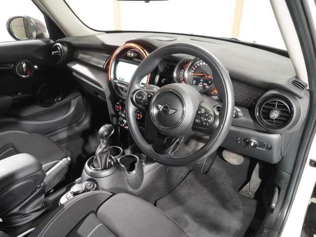 BMW MINI COOPER SD 5 2017 Image 31