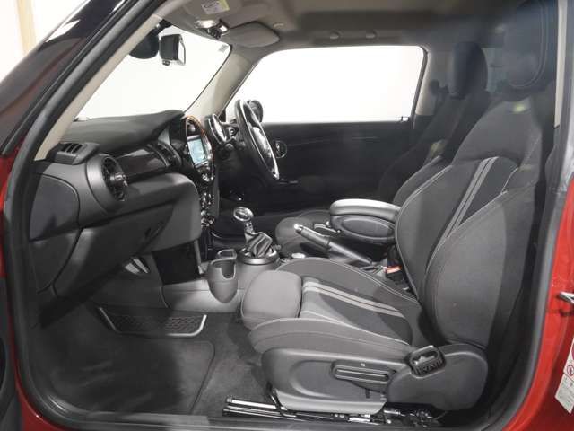 BMW MINI COOPER S 2015 Image 31