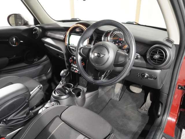 BMW MINI COOPER S 2015 Image 31