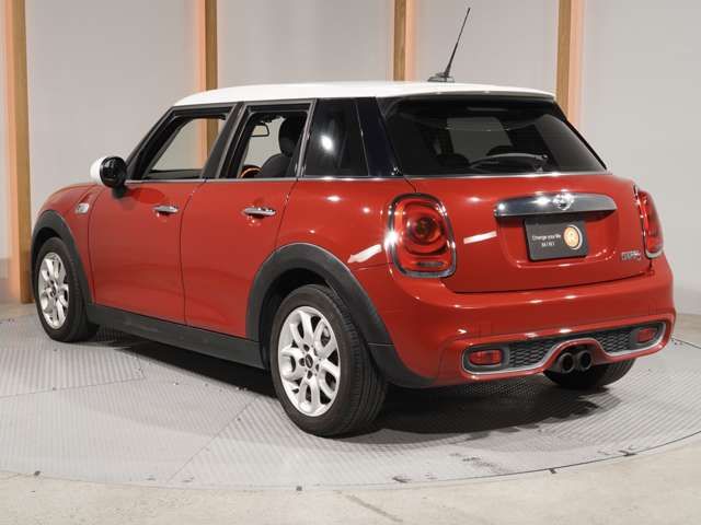 BMW MINI COOPER S 5D 2015 Image 31