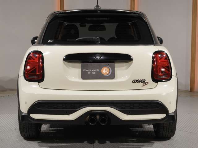 BMW MINI COOPER SD 5DOOR 2022 Image 31