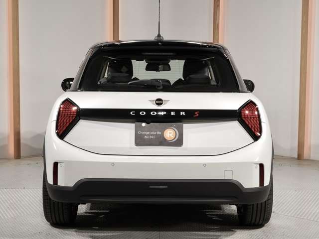 BMW MINI COOPER 5DOOR 2025 Image 31