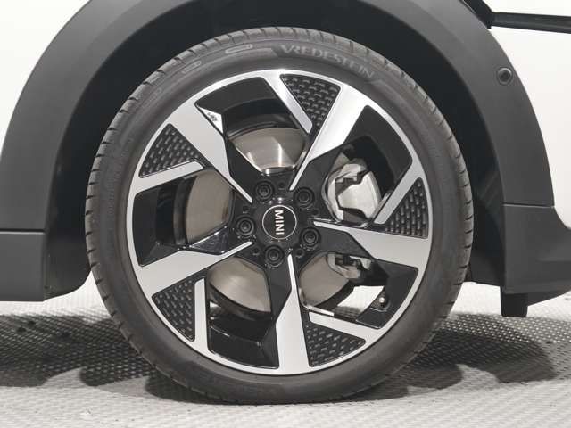 BMW MINI COOPER 5DOOR 2025 Image 31