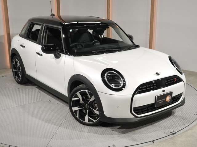BMW MINI COOPER 5DOOR 2025 Image 31