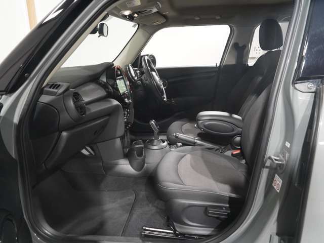 BMW MINI COOPER 5DOOR 2020 Image 31