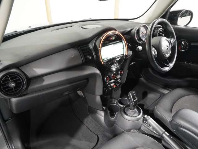 BMW MINI COOPER 5DOOR 2020 Image 31