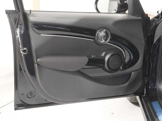 BMW MINI COOPER S 5DOOR 2022 Image 31