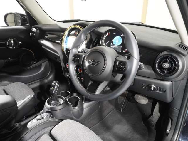 BMW MINI COOPER S 5DOOR 2022 Image 31