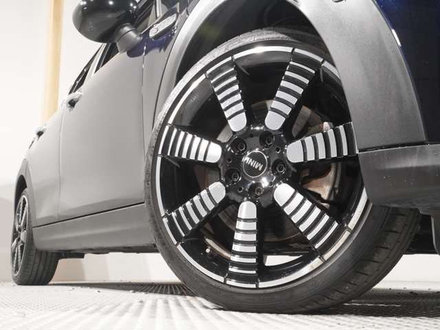 BMW MINI COOPER S 5DOOR 2022 Image 31