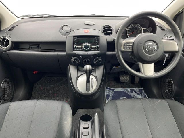 MAZDA DEMIO 2013 Image 31