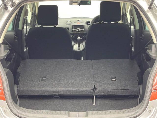 MAZDA DEMIO 2013 Image 31