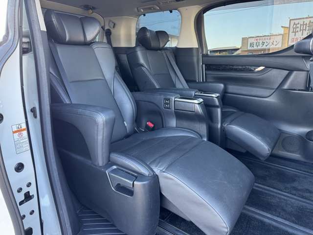 TOYOTA ALPHARD 2019 Image 31