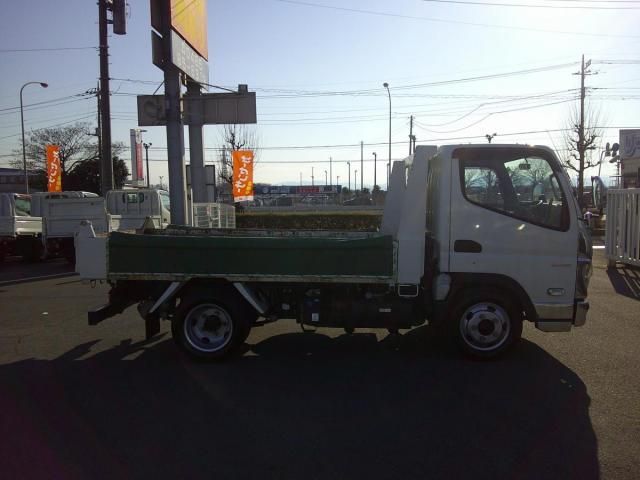MITSUBISHI CANTER 2023 Image 31