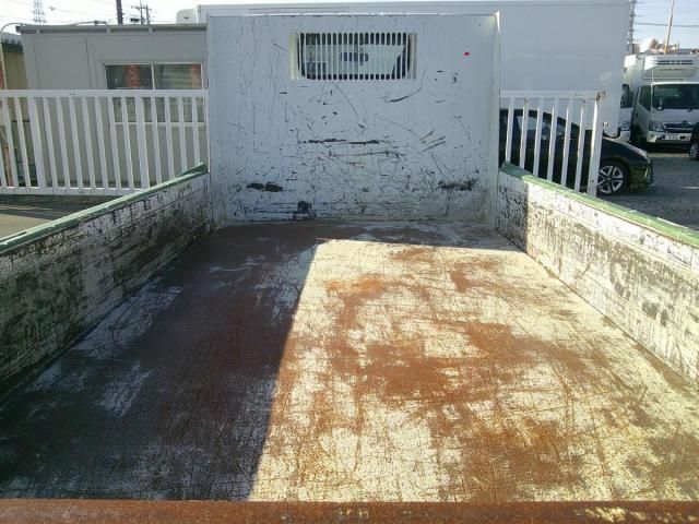 MITSUBISHI CANTER 2023 Image 31