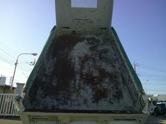 MITSUBISHI CANTER 2023 Image 31