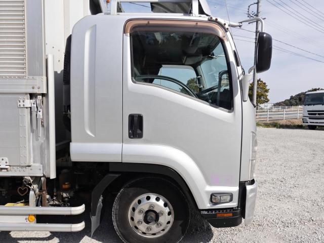 ISUZU FORWARD 2012 Image 31