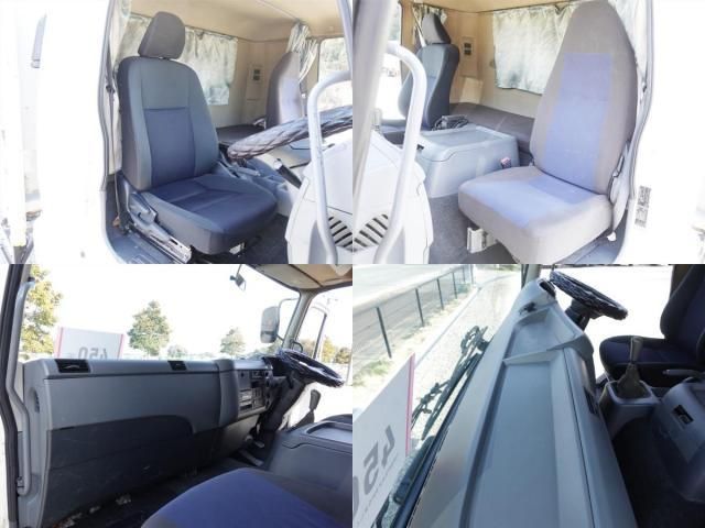 MITSUBISHI FUSOU FIGHTER 2011 Image 31