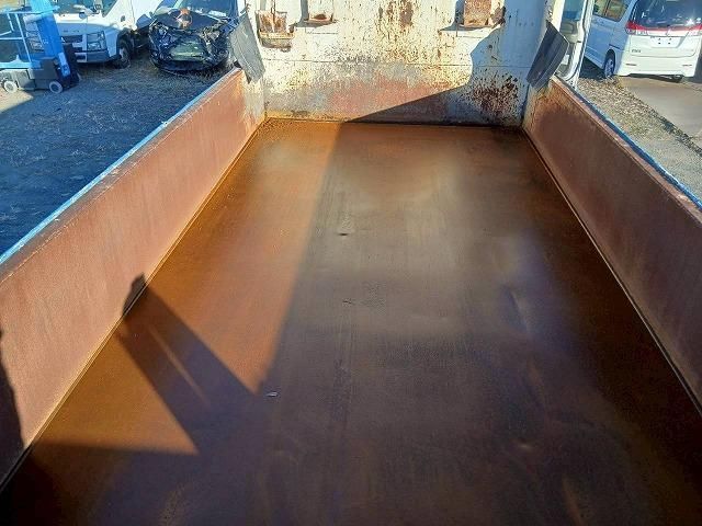 ISUZU GIGA 2012 Image 31