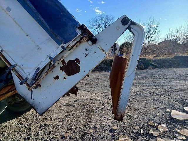 ISUZU GIGA 2012 Image 31