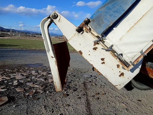 ISUZU GIGA 2012 Image 31