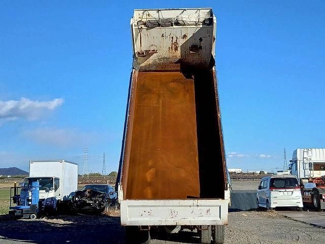 ISUZU GIGA 2012 Image 31