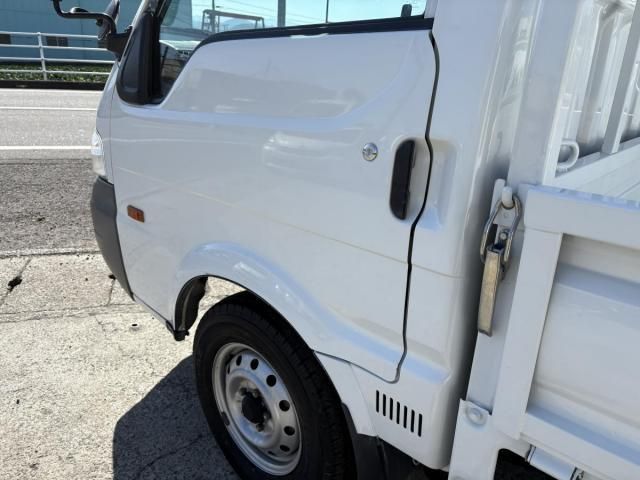 NISSAN VANETTE TRUCK 2WD 2015 Image 31