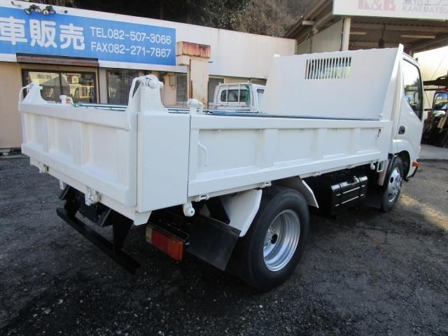 HINO DUTRO 2012 Image 31