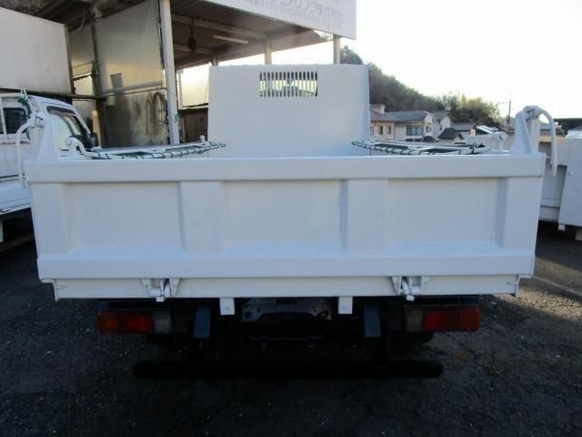 HINO DUTRO 2012 Image 31