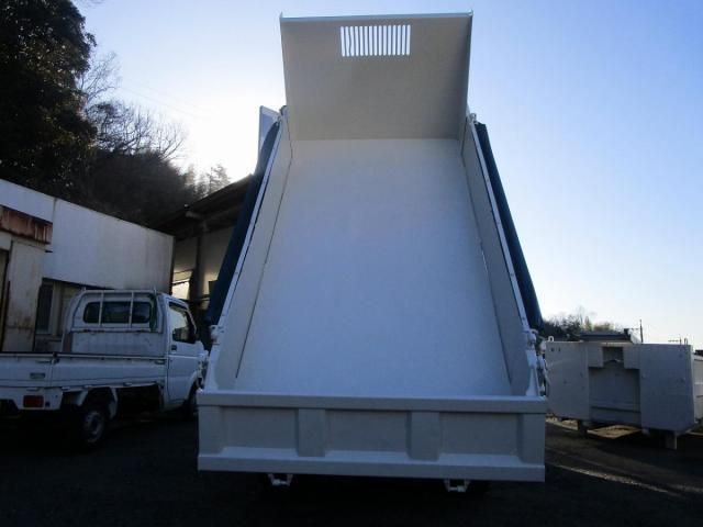 HINO DUTRO 2012 Image 31