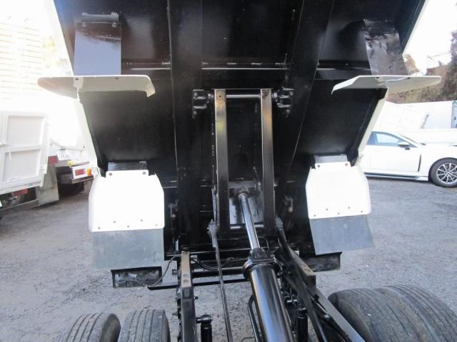 HINO DUTRO 2012 Image 31