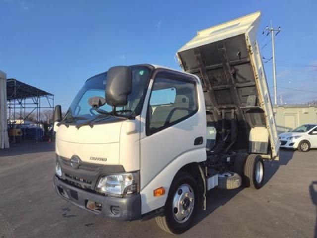 HINO DUTRO 2019 Image 31