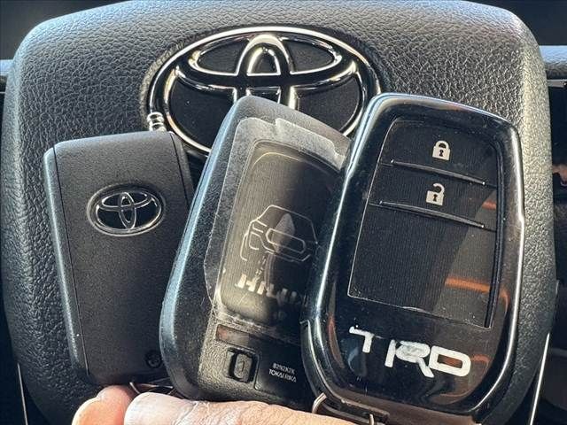 TOYOTA HILUX 4WD 2019 Image 31