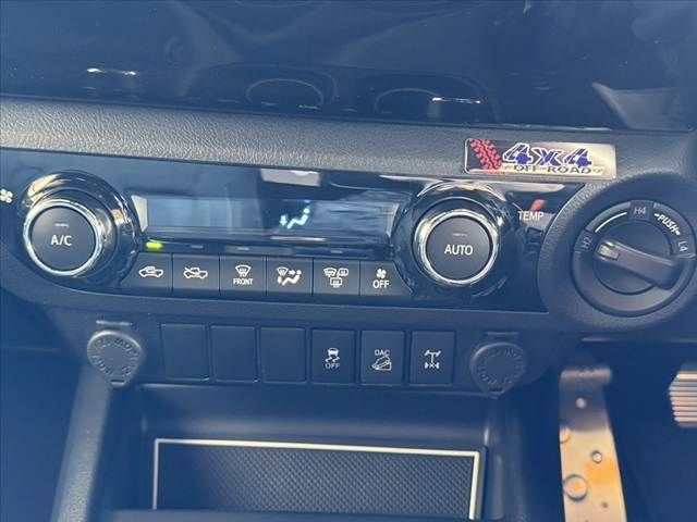 TOYOTA HILUX 4WD 2019 Image 31