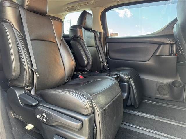 TOYOTA VELLFIRE 2019 Image 31