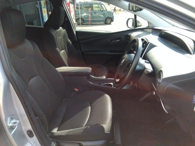 TOYOTA PRIUS 2021 Image 31