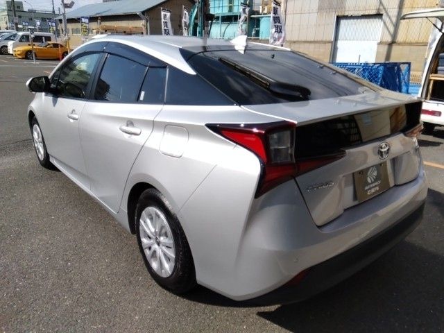 TOYOTA PRIUS 2021 Image 31