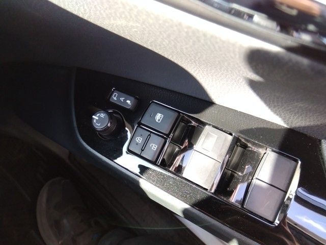 TOYOTA PRIUS 2021 Image 31