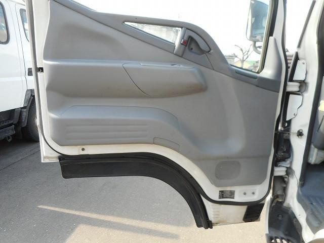 MITSUBISHI CANTER GUTS 2008 Image 31