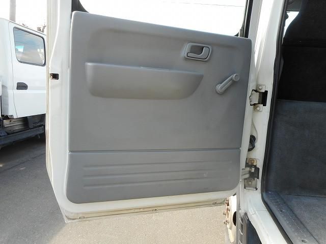 MITSUBISHI CANTER GUTS 2008 Image 31