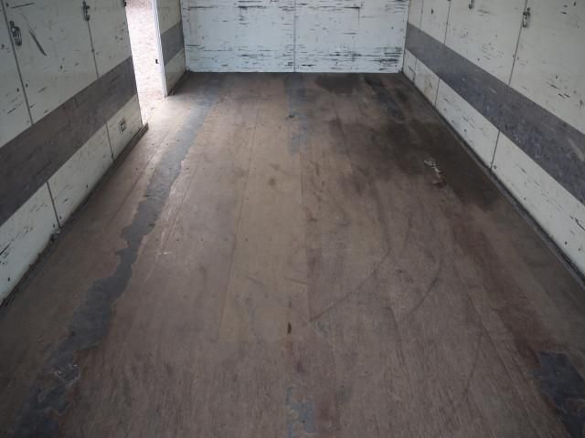 ISUZU FORWARD 2004 Image 31