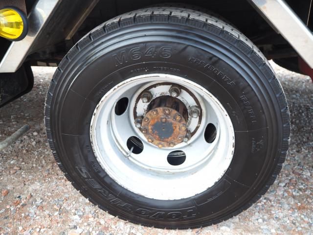 ISUZU FORWARD 2004 Image 31