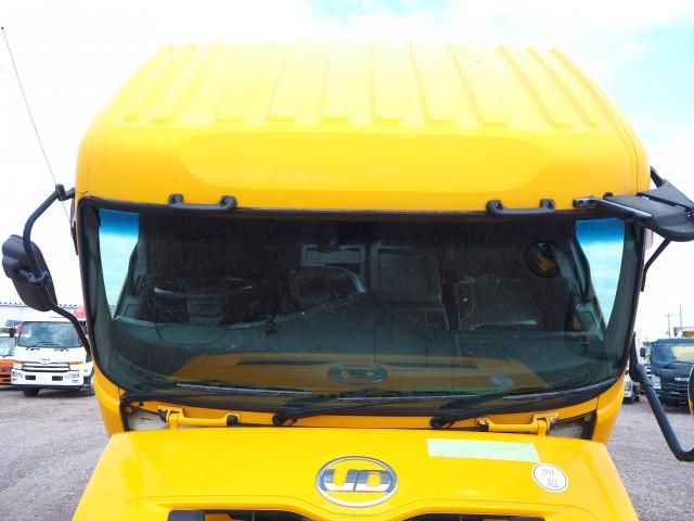 NISSAN DIESEL QUON 2012 Image 31