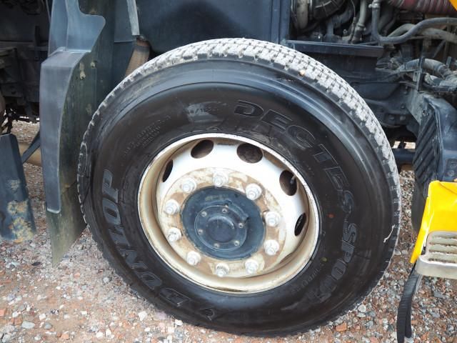 NISSAN DIESEL QUON 2012 Image 31